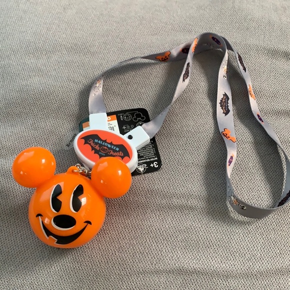 Disney Accessories - Disney Mickey Light Up Necklace